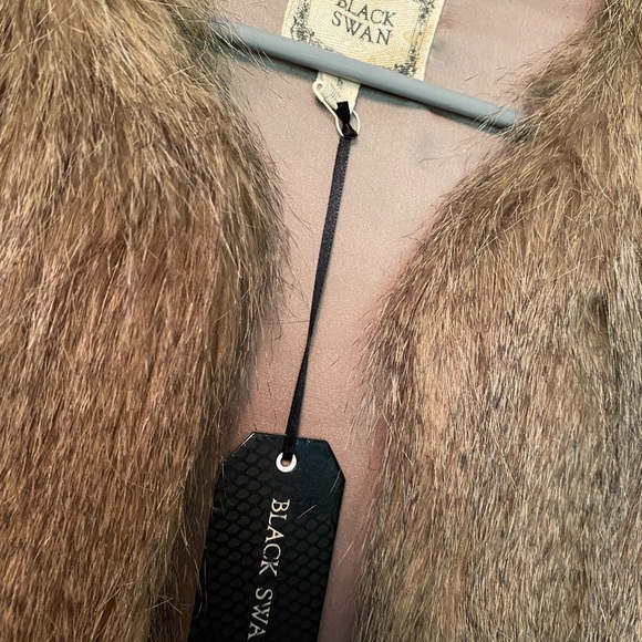 Faux fur vest - Picture 5 of 5